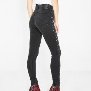 Levi’s Mile High Super Skinny Gray Jeans